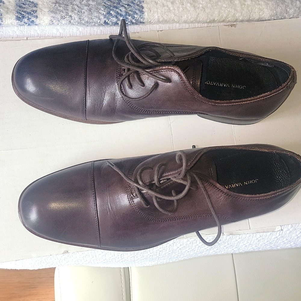 JOHN VARVATOS men's shoes size 9m